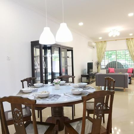Nansang One Homestay 8Pax 4Rooms Sibu Exterior photo